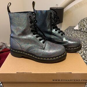 Dr. Martens Pascal